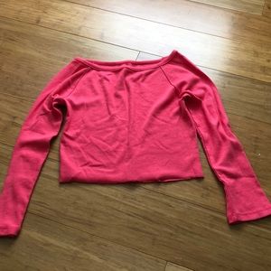 Cropped long sleeve pink shirt